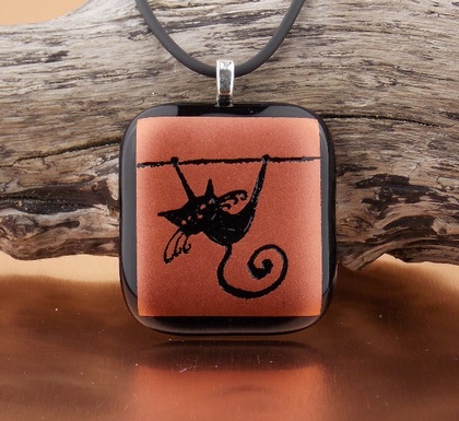 Cat on a Wire Pendant: click to enlarge