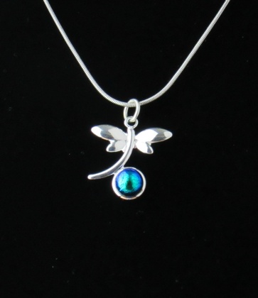 Silver Dragonfly Pendant: click to enlarge