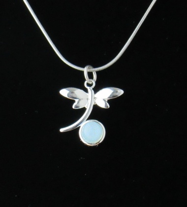 Silver Dragonfly Pendant: click to enlarge