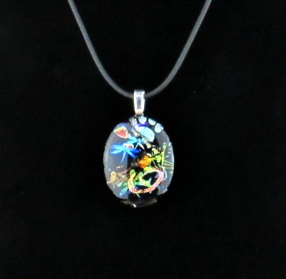 Oval Dichroic Pendant: click to enlarge