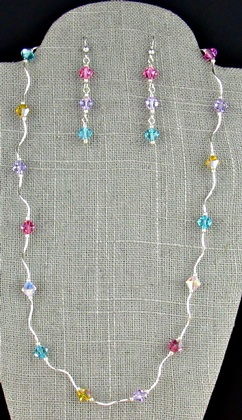 Twisted Crystal Necklace Set: click to enlarge