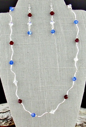 Twisted Crystal Necklace Set: click to enlarge