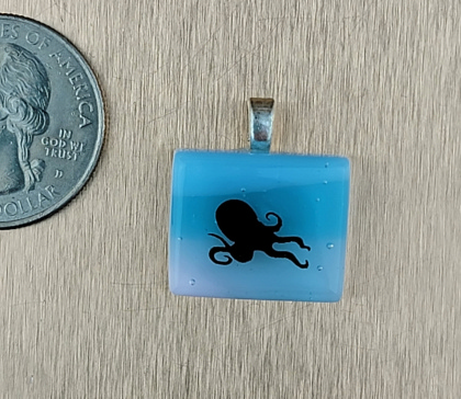 Octopus Scenic Pendant: click to enlarge